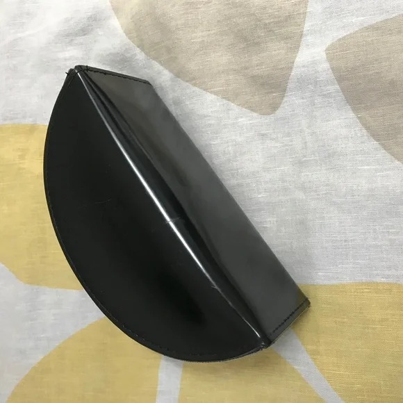 Marc by Marc Jacobs black arch Sunglasses case - Picture 4 of 8